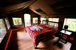 Отель Rio Tico Safari Lodge  Пунта Мала Арриба